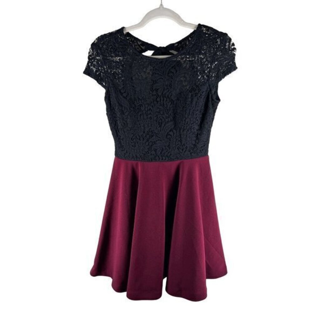 B. Darlin Dress Womens Whimsigoth Size 9 Juniors Lace Cap Sleeve Fit & Flare
